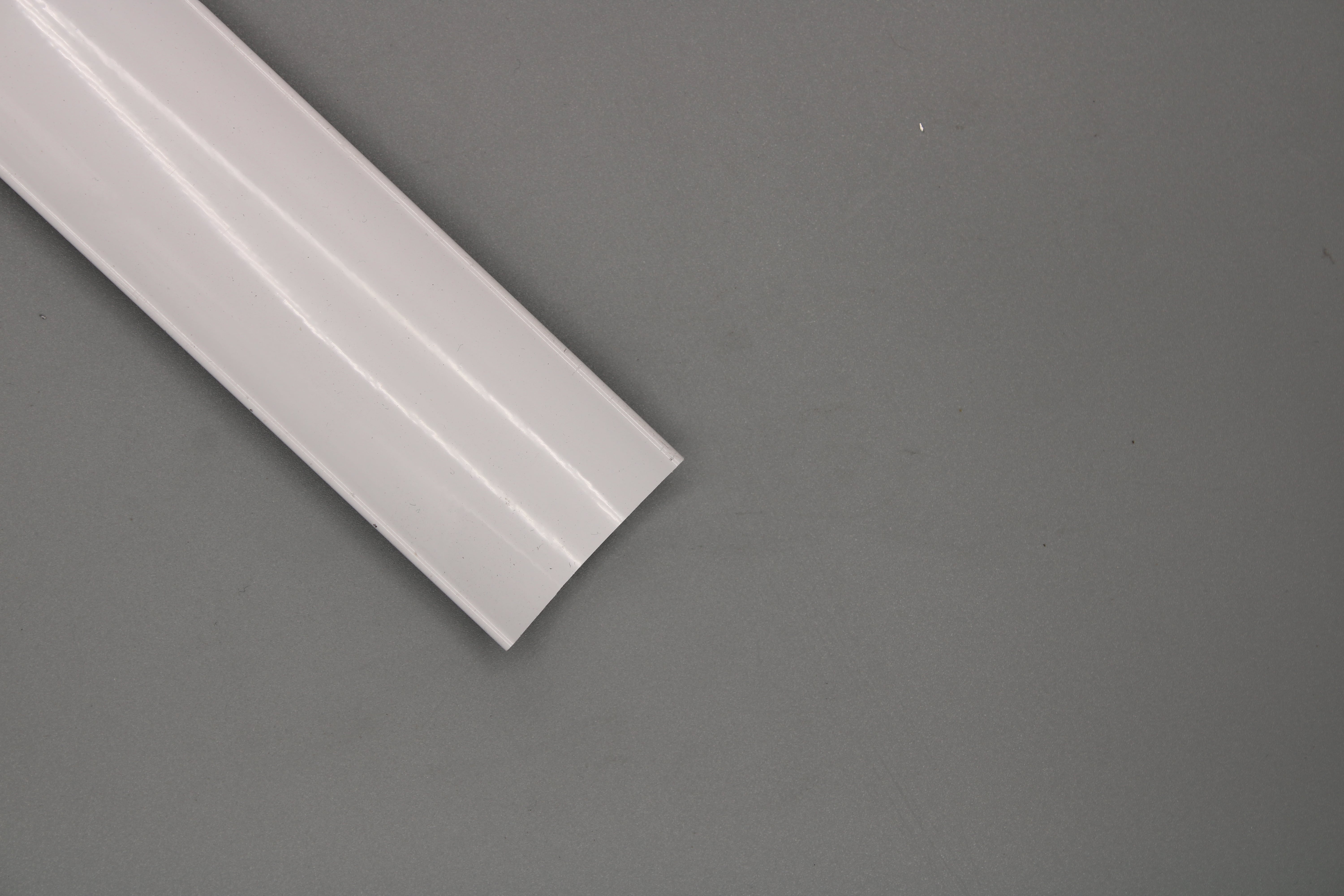 Perfil escocia aluminio blanco 38 mm 2,5 m