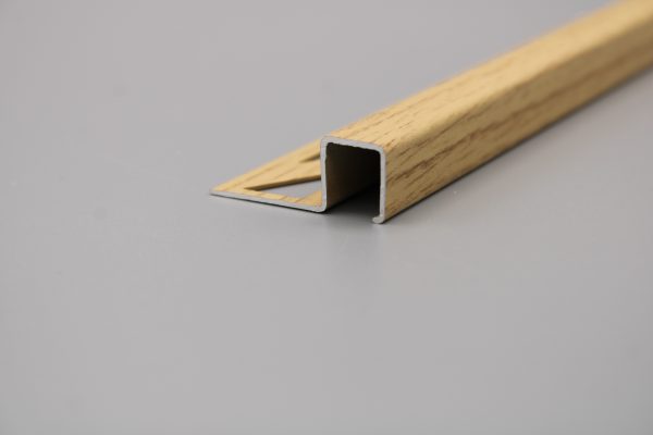 Nivel 10x10 Madera Roble