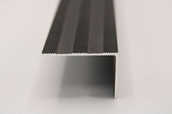 Peldaño Aluminio Exterior Negro