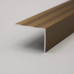 Peldaño aluminio exterior bronce