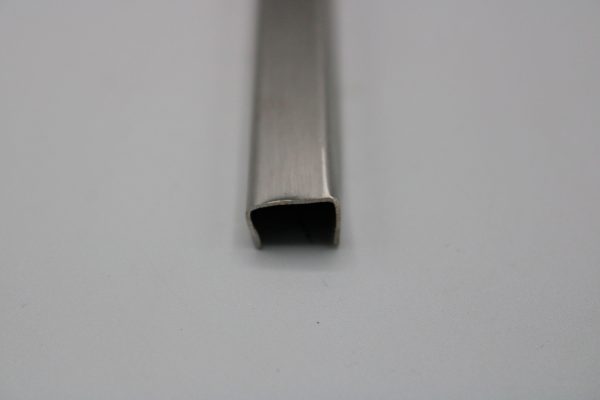 Listelo-'U'-10-mm-Acero-Cepillado