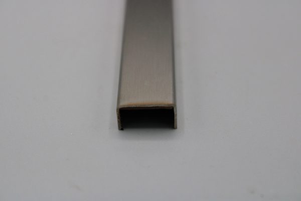 Listelo "U" 15mm Acero Cepillado
